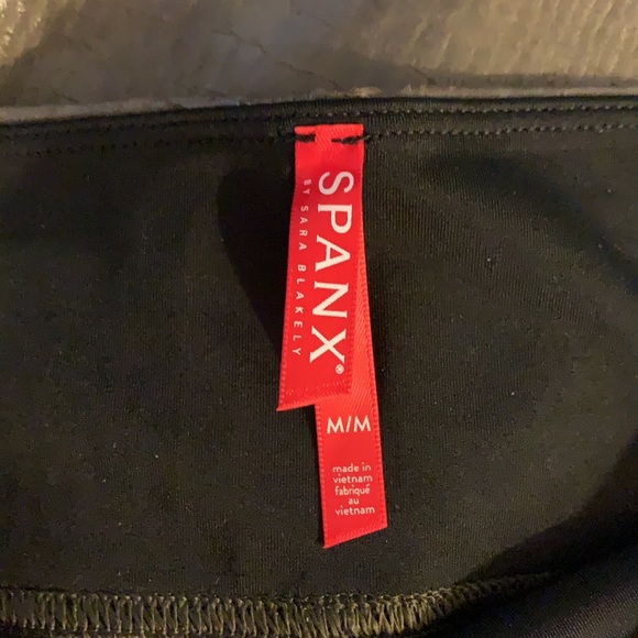 NWT Spanx Faux Leather Croc Shine Leggings - Picture 6 of 15